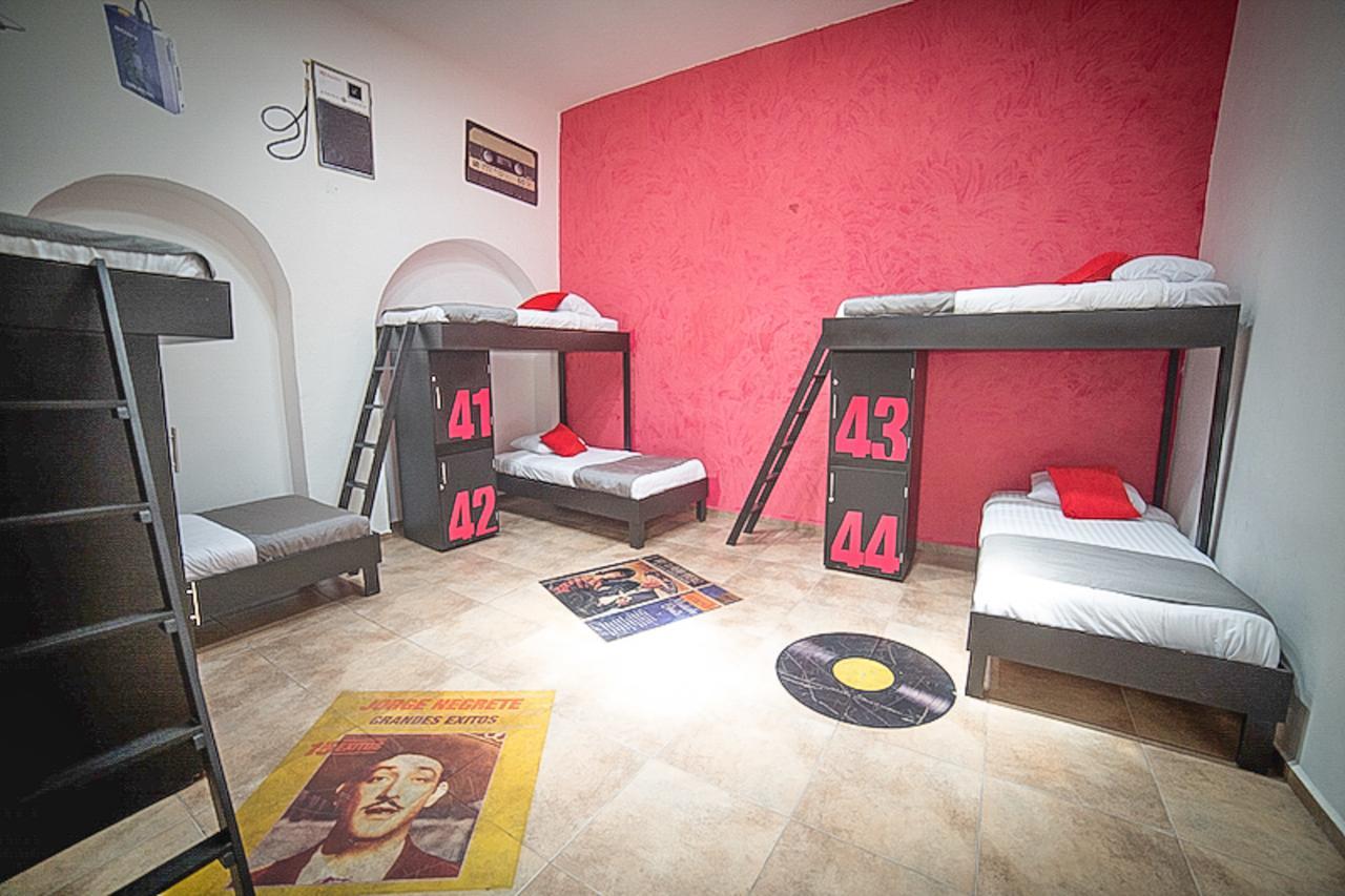 Hostal El Armario León Zewnętrze zdjęcie