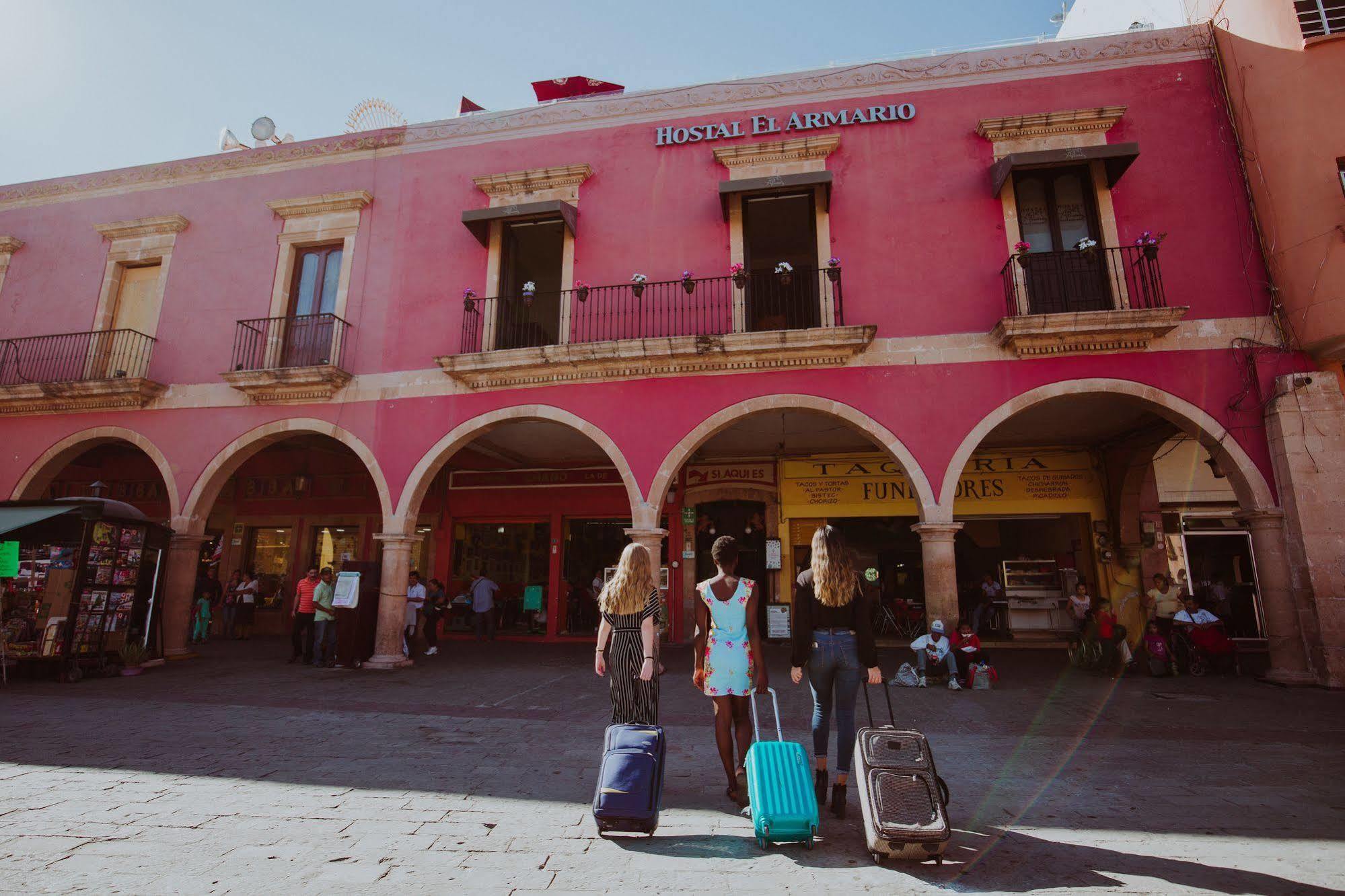 Hostal El Armario León Zewnętrze zdjęcie
