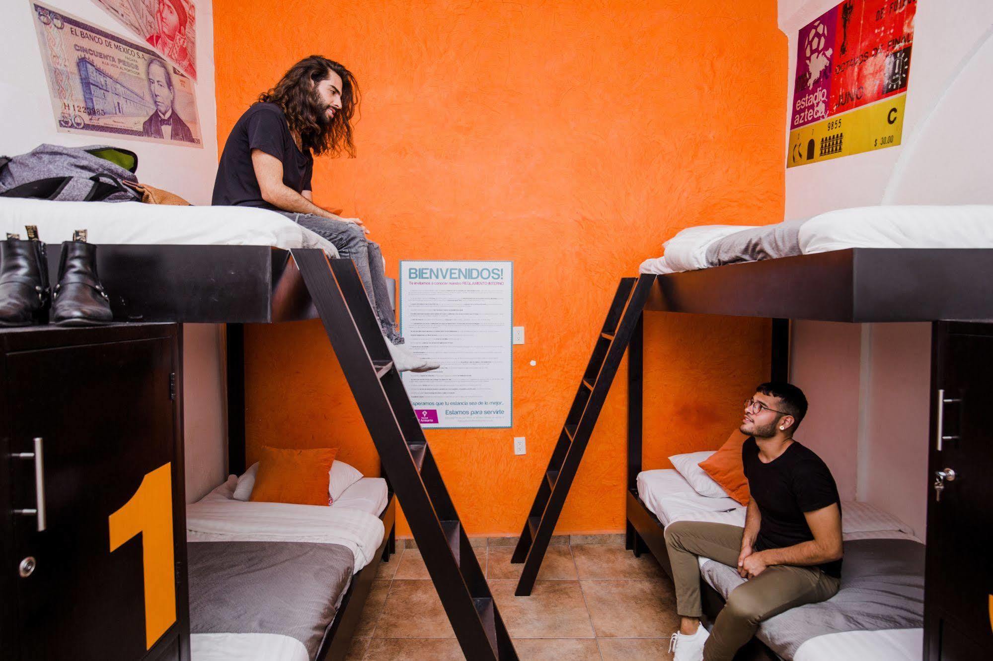 Hostal El Armario León Zewnętrze zdjęcie